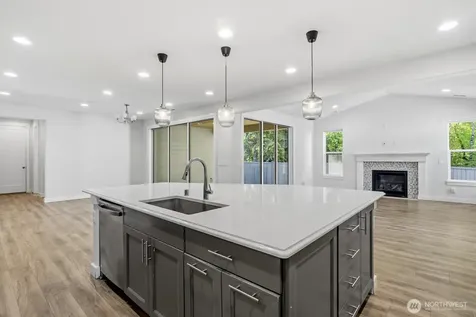 13022 157th Street Street E Puyallup WA 98374
