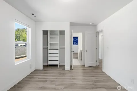 13022 157th Street Street E Puyallup WA 98374