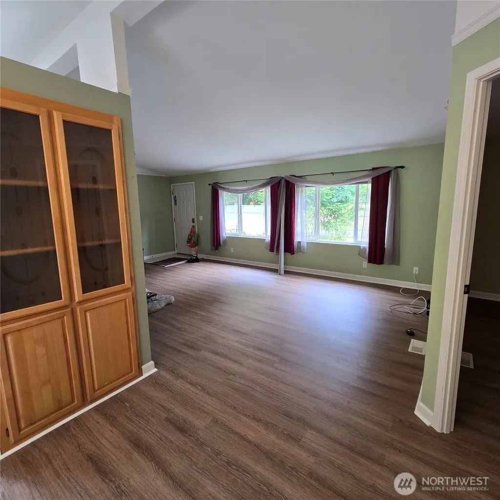 29031 Falkner Road NE Poulsbo WA 98370