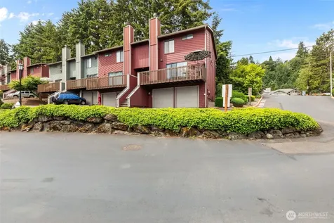 25042 Lake Fenwick Road Kent WA 25044