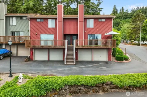 25042 Lake Fenwick Road Kent WA 25044