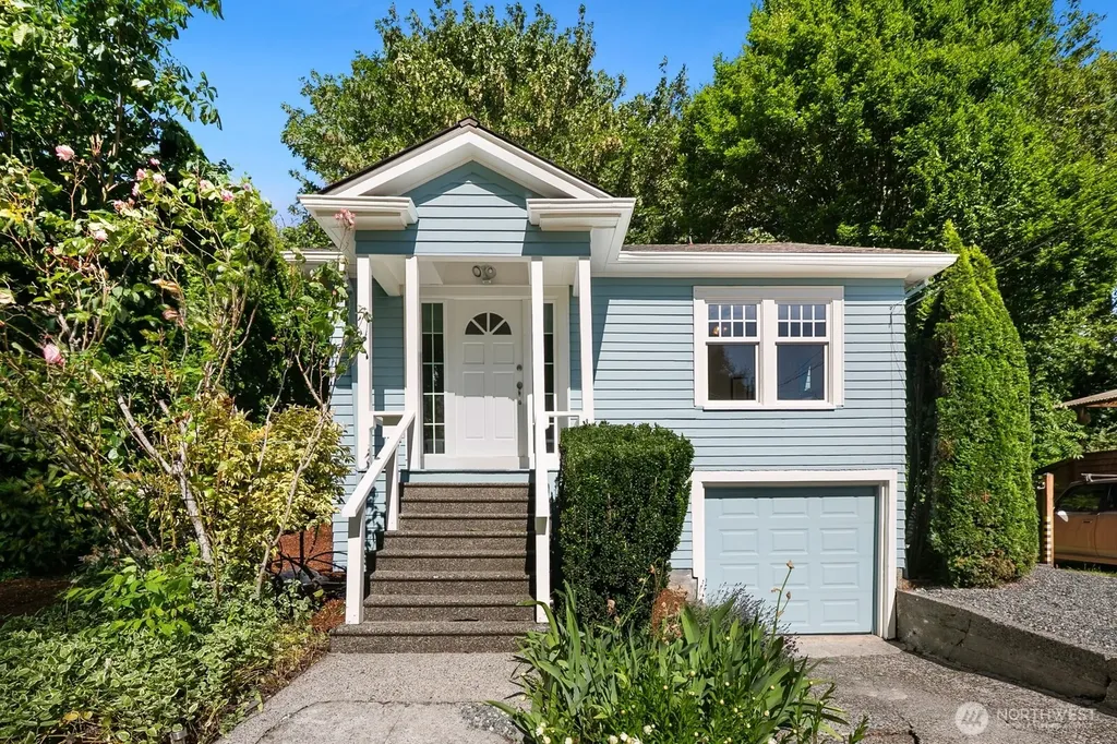 7032 15th Avenue NE Seattle WA 98115