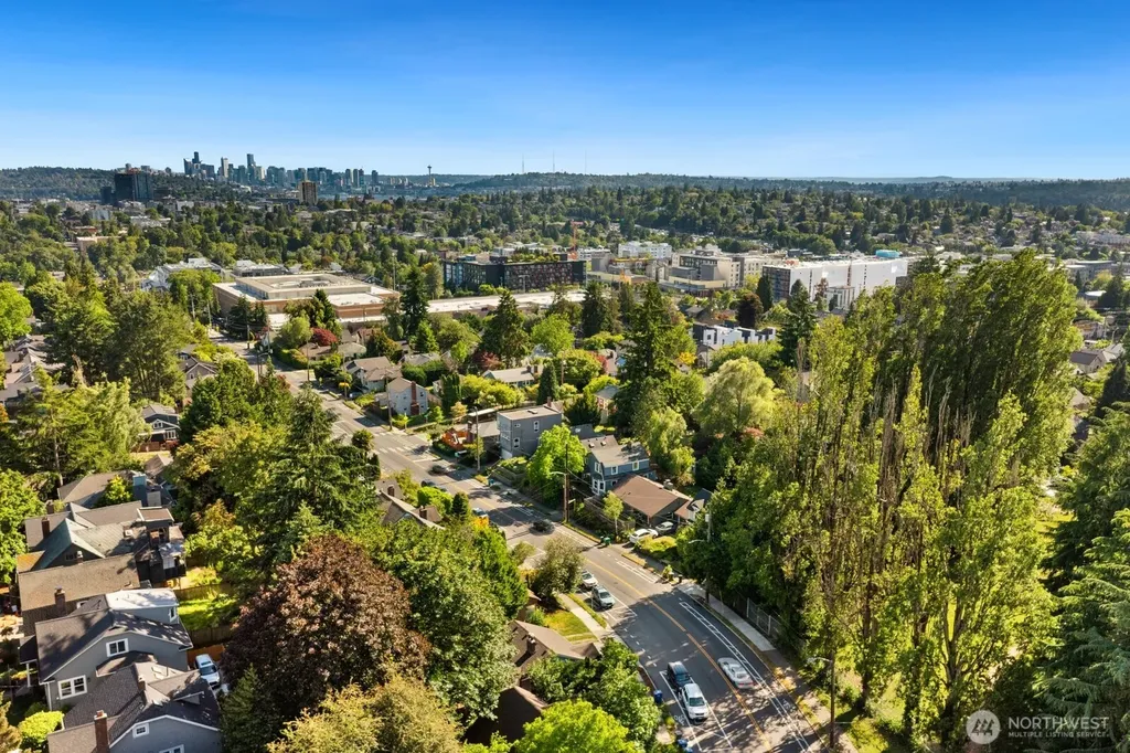 7032 15th Avenue NE Seattle WA 98115