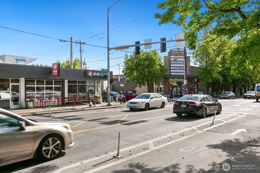 7032 15th Avenue NE Seattle WA 98115