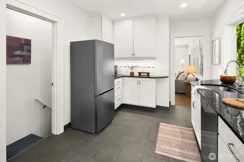 7032 15th Avenue NE Seattle WA 98115
