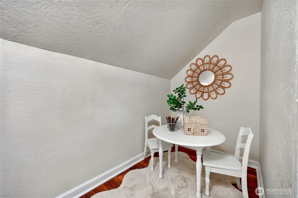 2409 E Alder Street Seattle WA 98122