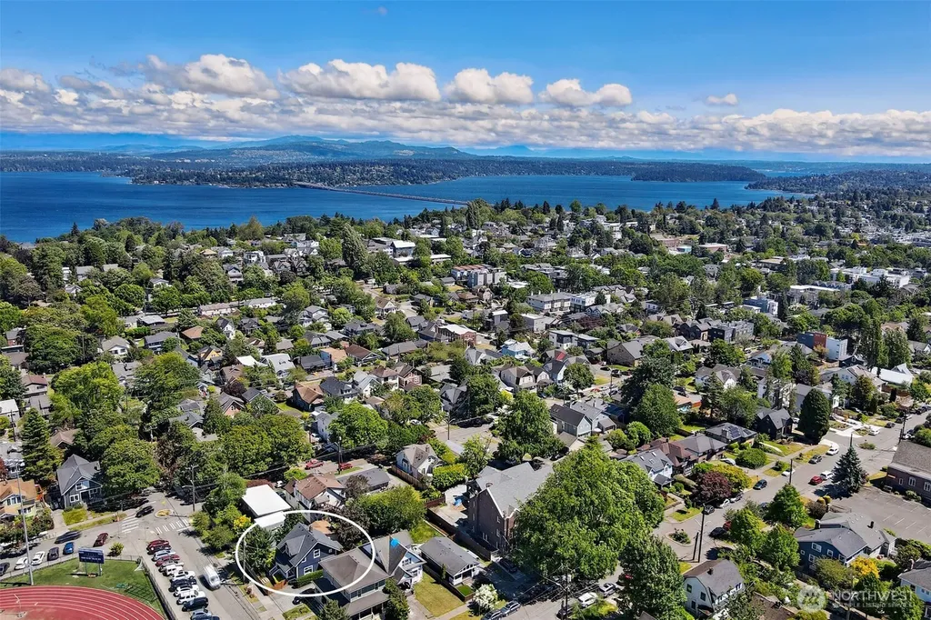 2409 E Alder Street Seattle WA 98122