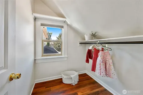 2409 E Alder Street Seattle WA 98122