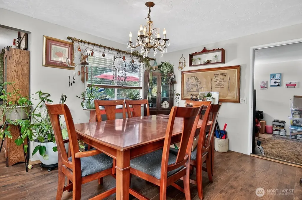 2573 Deer Park Road Port Angeles WA 98362