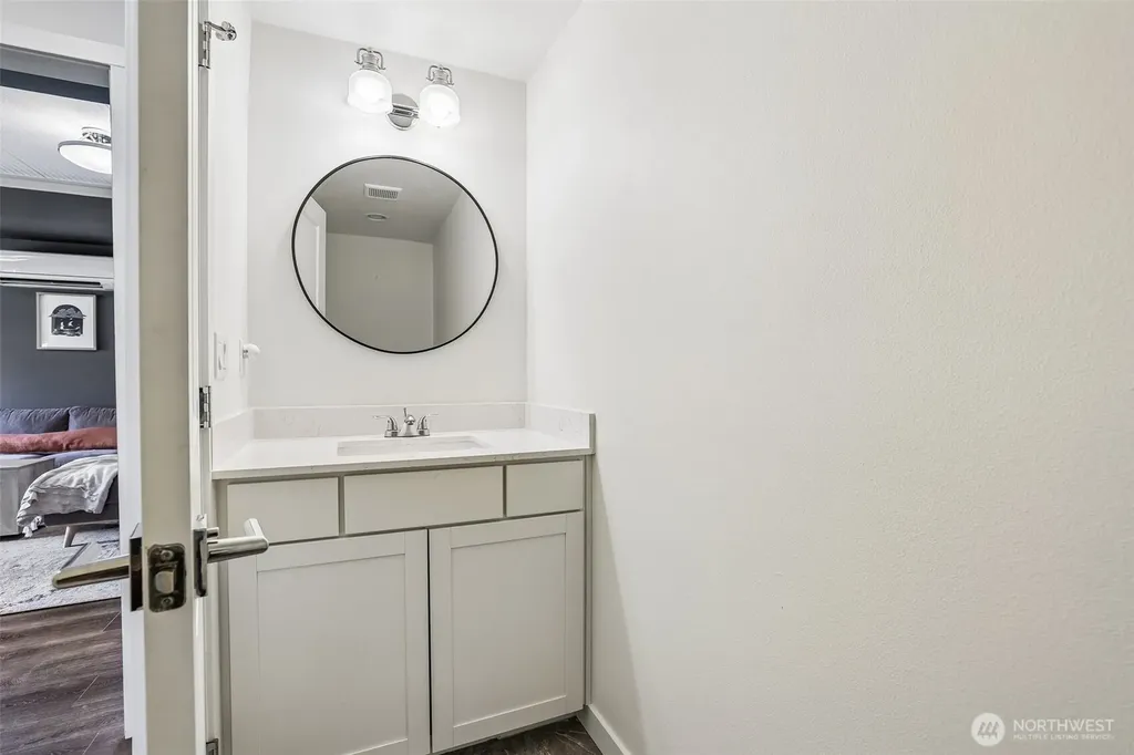 319 Short Columbia Street Monroe WA 98272
