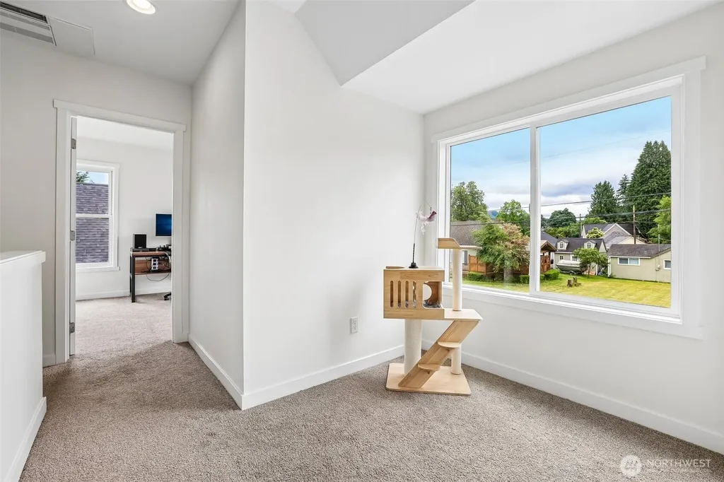 319 Short Columbia Street Monroe WA 98272