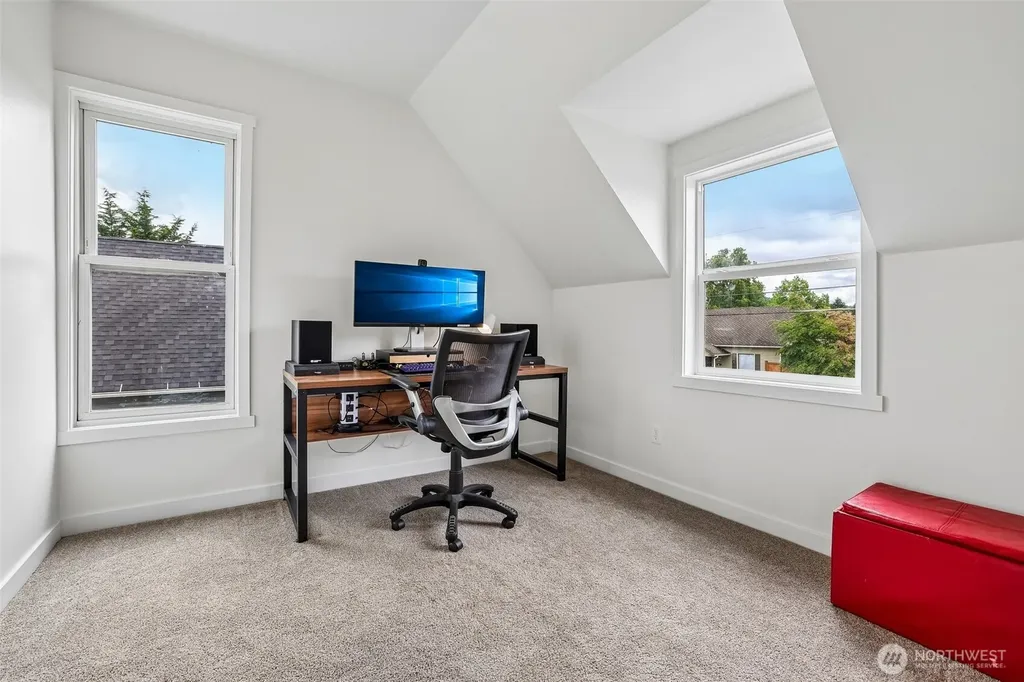 319 Short Columbia Street Monroe WA 98272