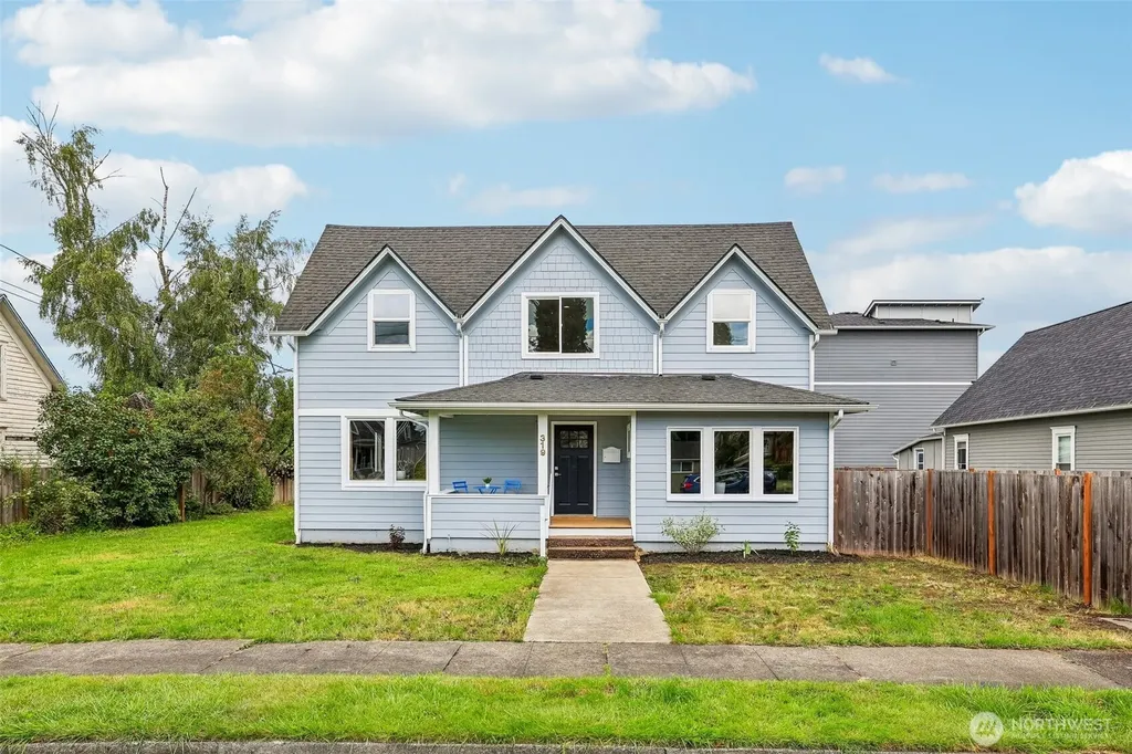 319 Short Columbia Street Monroe WA 98272