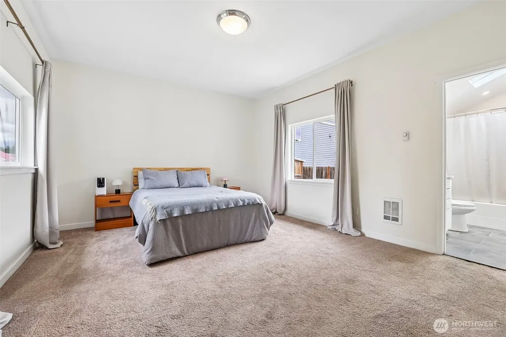 319 Short Columbia Street Monroe WA 98272