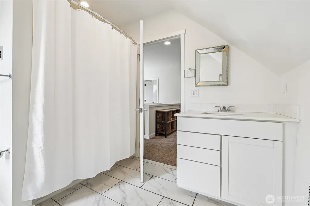 319 Short Columbia Street Monroe WA 98272