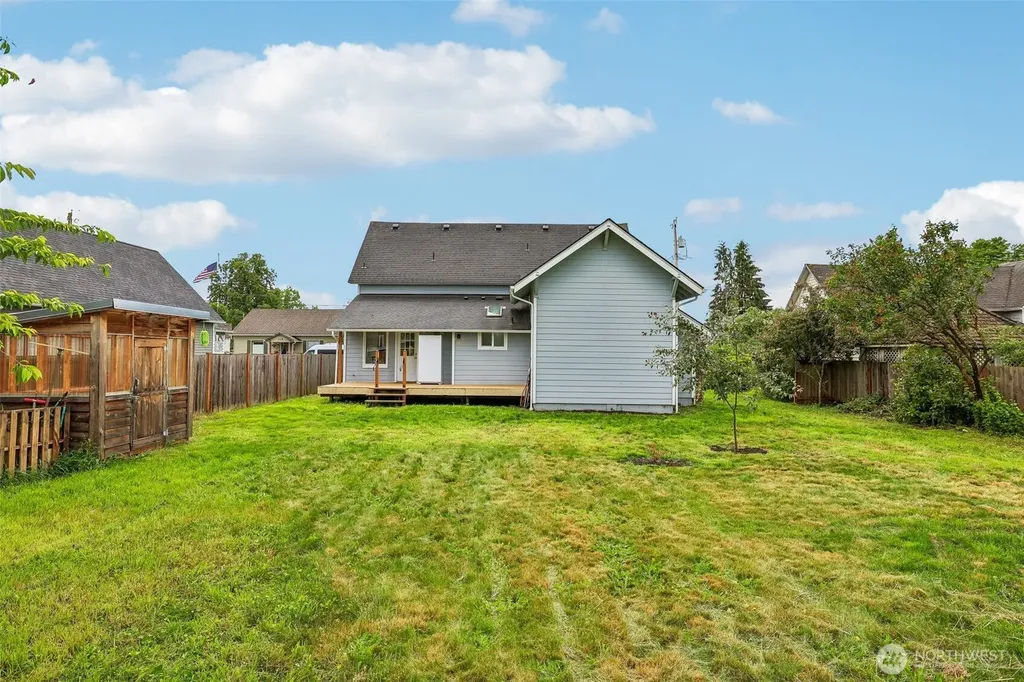 319 Short Columbia Street Monroe WA 98272