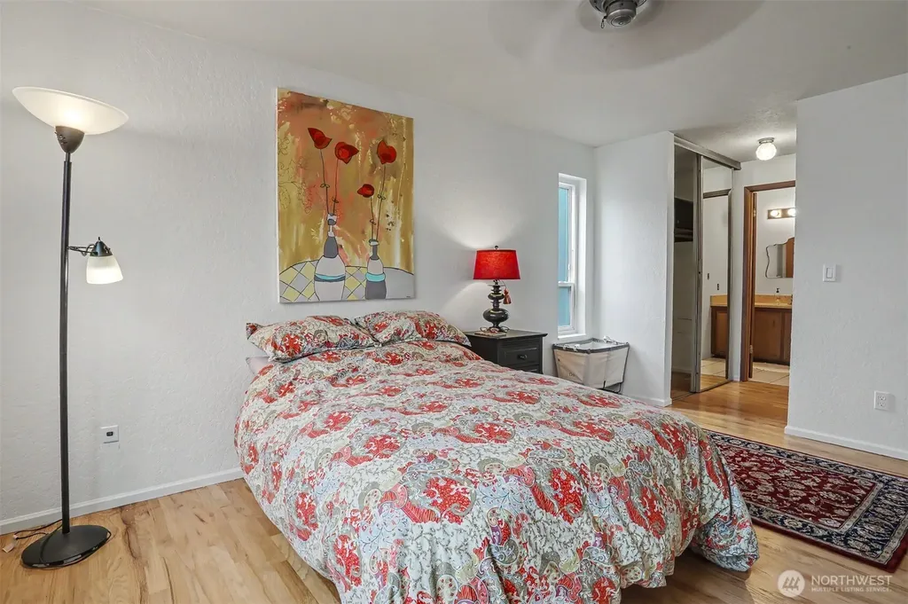 2625 13th Avenue W Seattle WA 98119