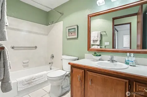 2625 13th Avenue W Seattle WA 98119