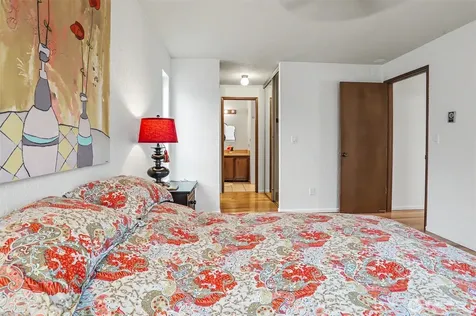 2625 13th Avenue W Seattle WA 98119