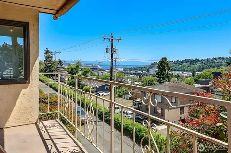 2625 13th Avenue W Seattle WA 98119