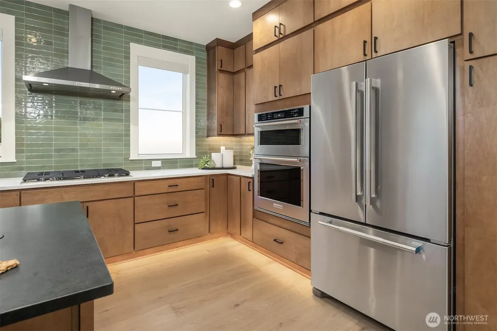 13333 NE 175th Court Woodinville WA 98072