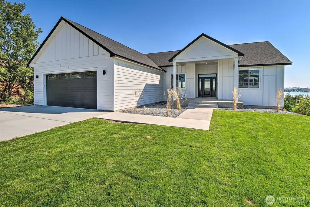 4223 Edwards Drive NE Moses Lake WA 98837