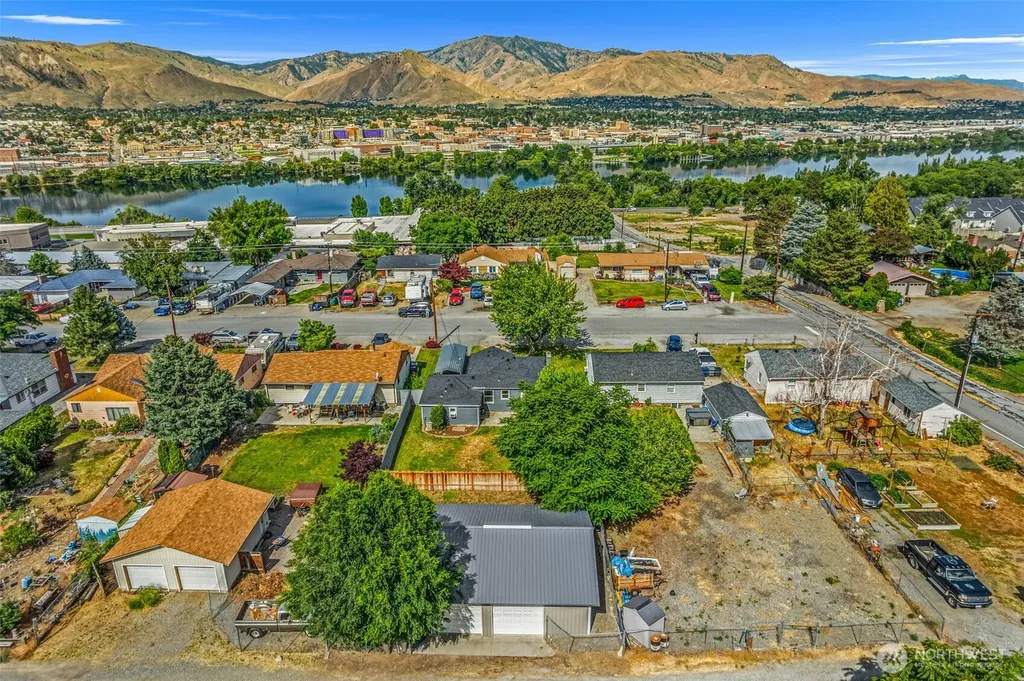 1219 N Ashland East Wenatchee WA 98802