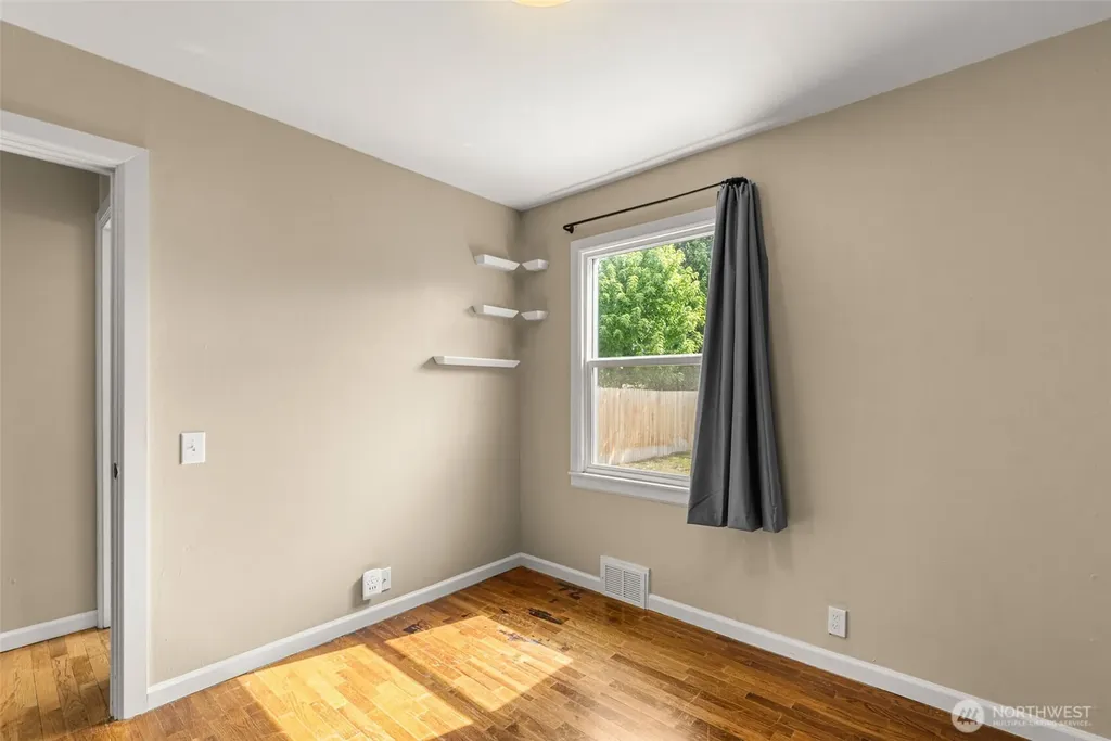 1219 N Ashland East Wenatchee WA 98802