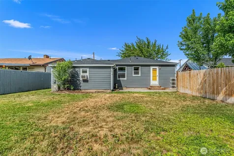 1219 N Ashland East Wenatchee WA 98802