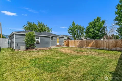 1219 N Ashland East Wenatchee WA 98802