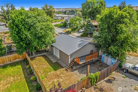 1219 N Ashland East Wenatchee WA 98802