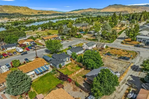 1219 N Ashland East Wenatchee WA 98802