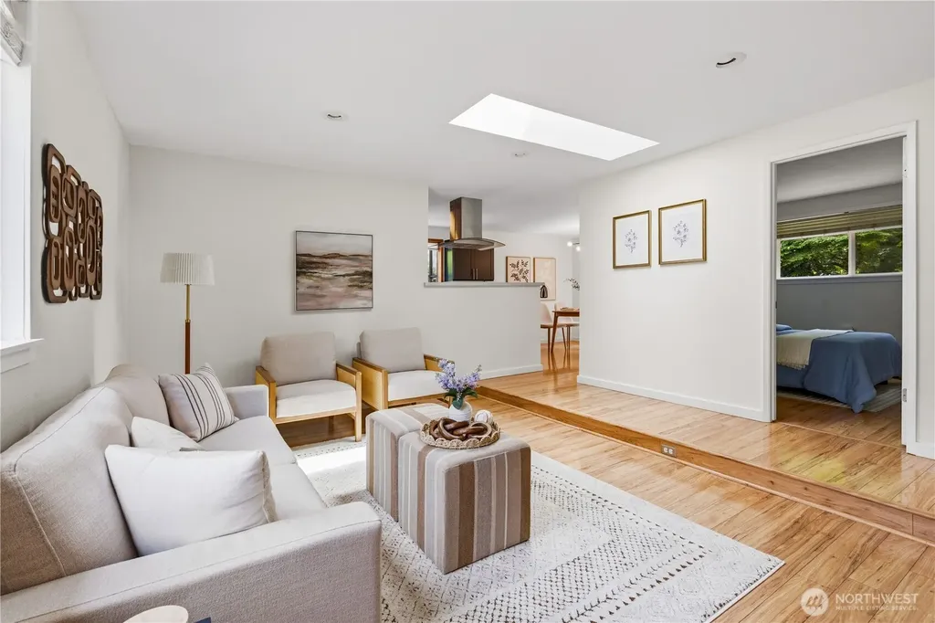 12019 NE 136th Pl Place Kirkland WA 98034