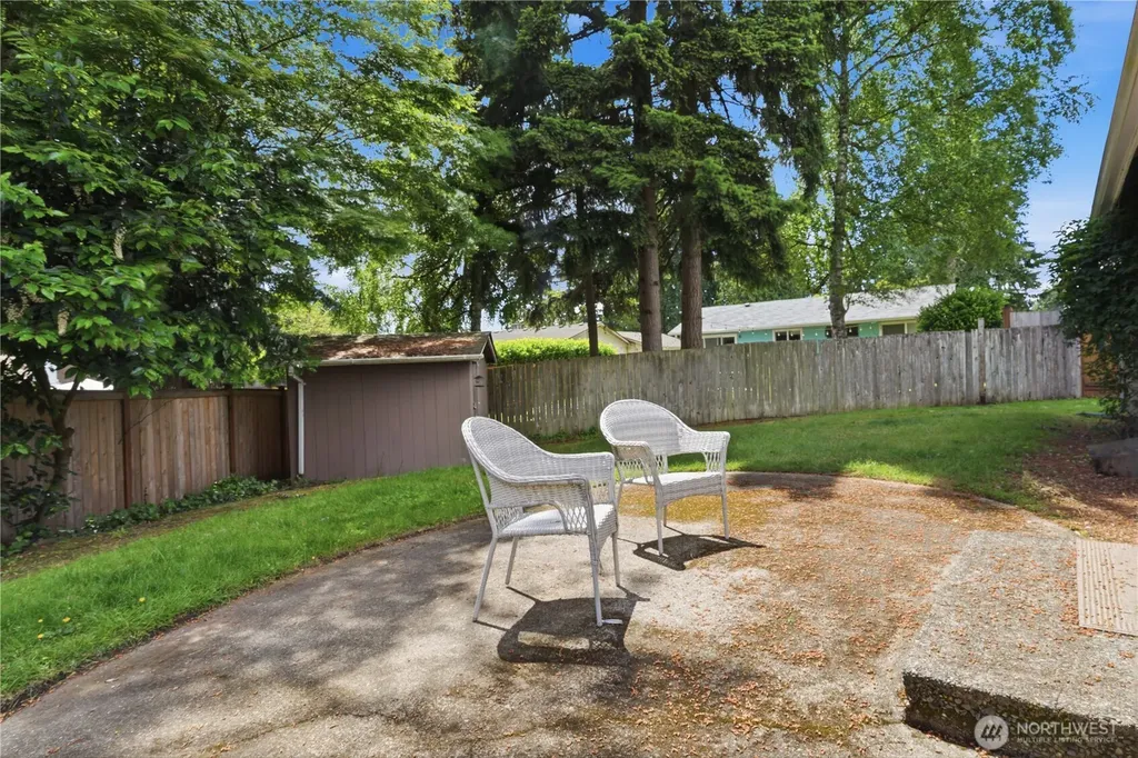 12019 NE 136th Pl Place Kirkland WA 98034