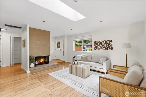 12019 NE 136th Pl Place Kirkland WA 98034