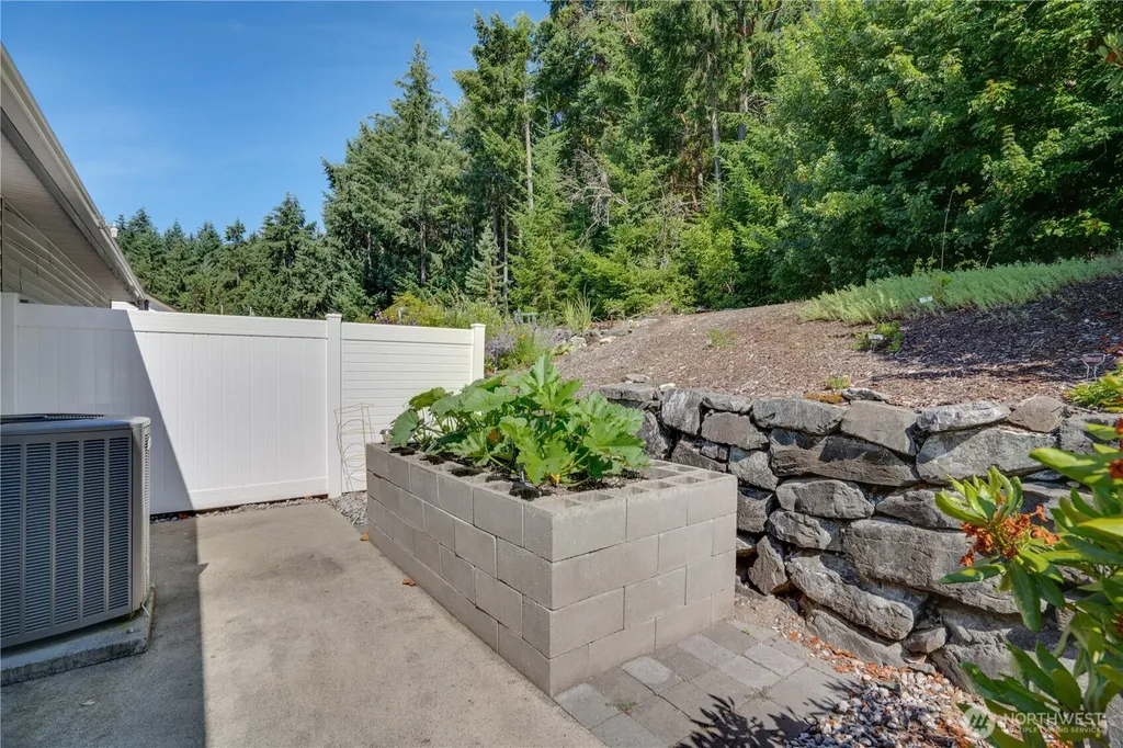 2003 26th Street Court NW Gig Harbor WA 98335