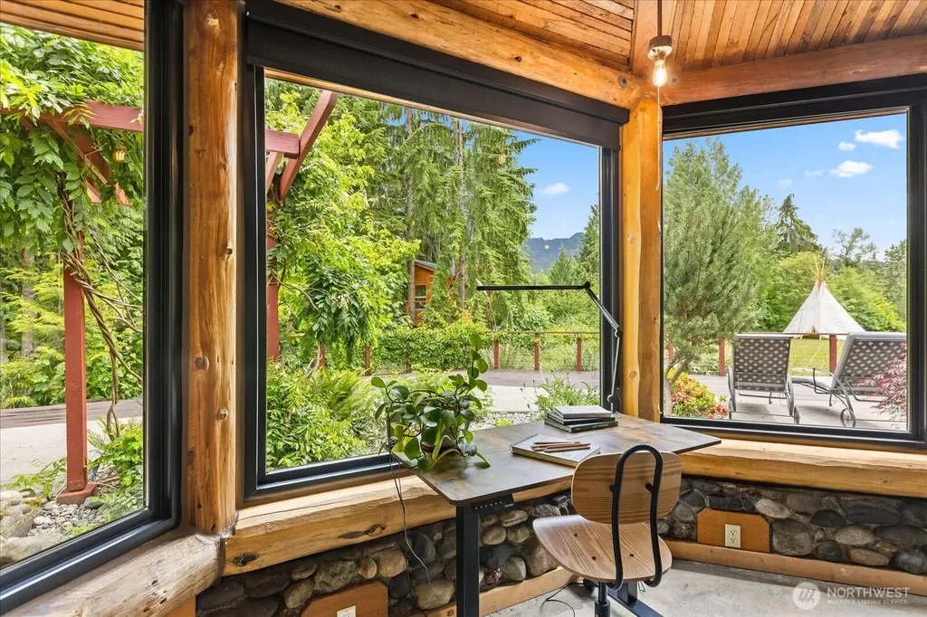 27346 Lake Cavanaugh Road Mount Vernon WA 98274