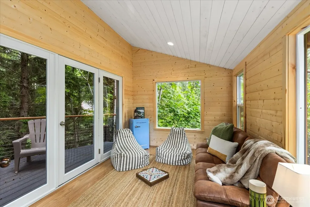 27346 Lake Cavanaugh Road Mount Vernon WA 98274