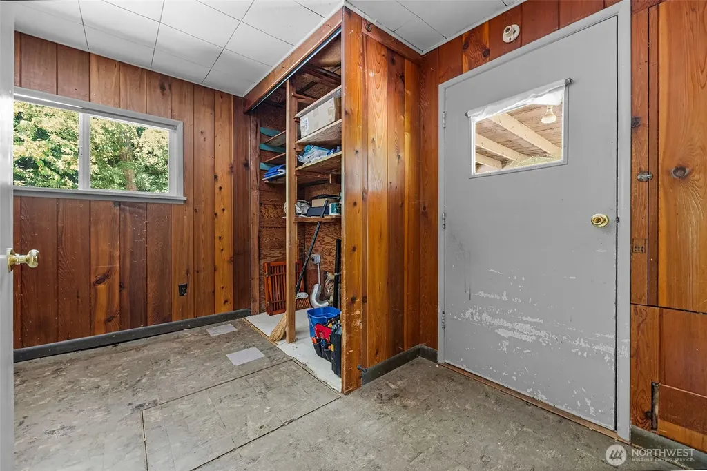 8833 NE Bothell Way Kenmore WA 98028