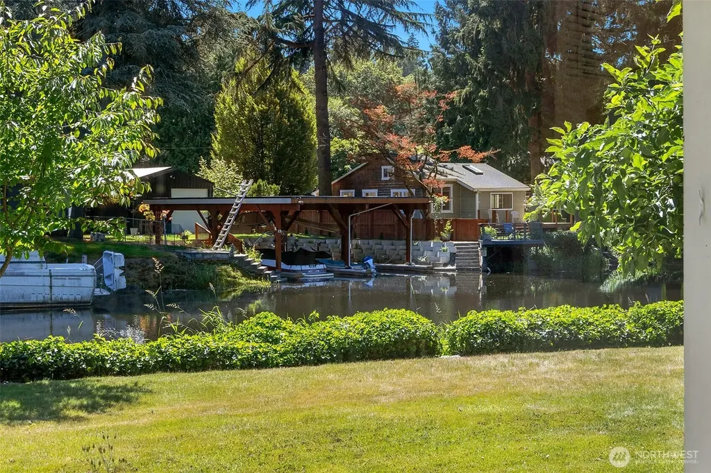8833 NE Bothell Way Kenmore WA 98028