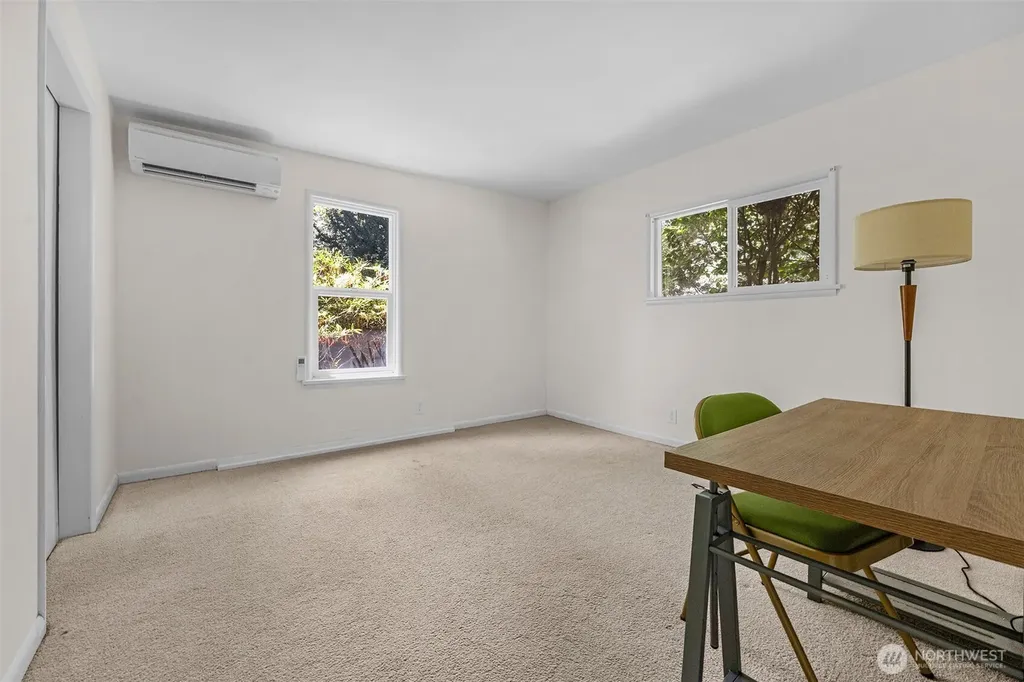 8833 NE Bothell Way Kenmore WA 98028