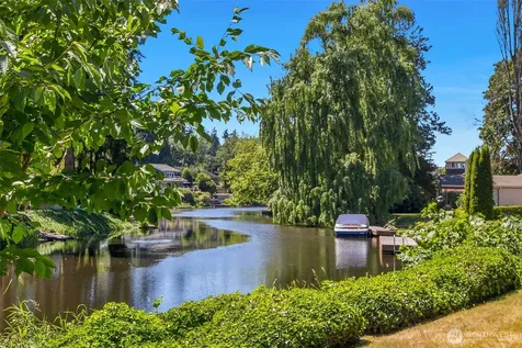 8833 NE Bothell Way Kenmore WA 98028