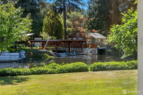 8833 NE Bothell Way Kenmore WA 98028