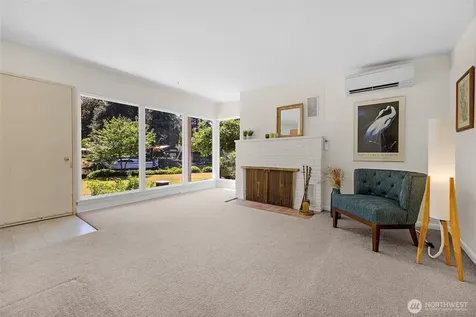 8833 NE Bothell Way Kenmore WA 98028