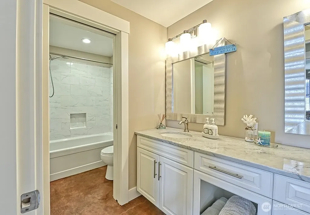 3042 Northshore Road Bellingham WA 98226