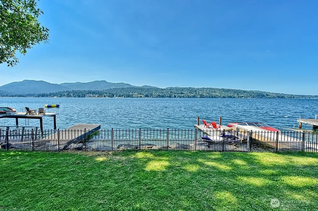 3042 Northshore Road Bellingham WA 98226