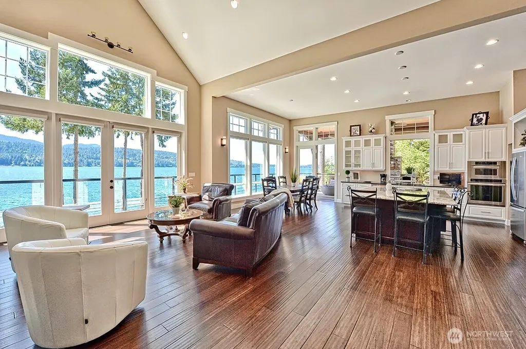 3042 Northshore Road Bellingham WA 98226