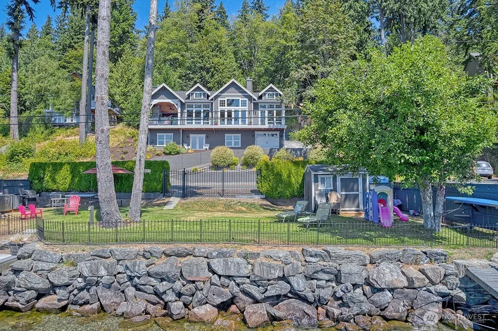 3042 Northshore Road Bellingham WA 98226