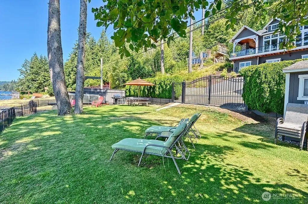 3042 Northshore Road Bellingham WA 98226