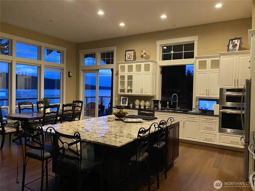 3042 Northshore Road Bellingham WA 98226